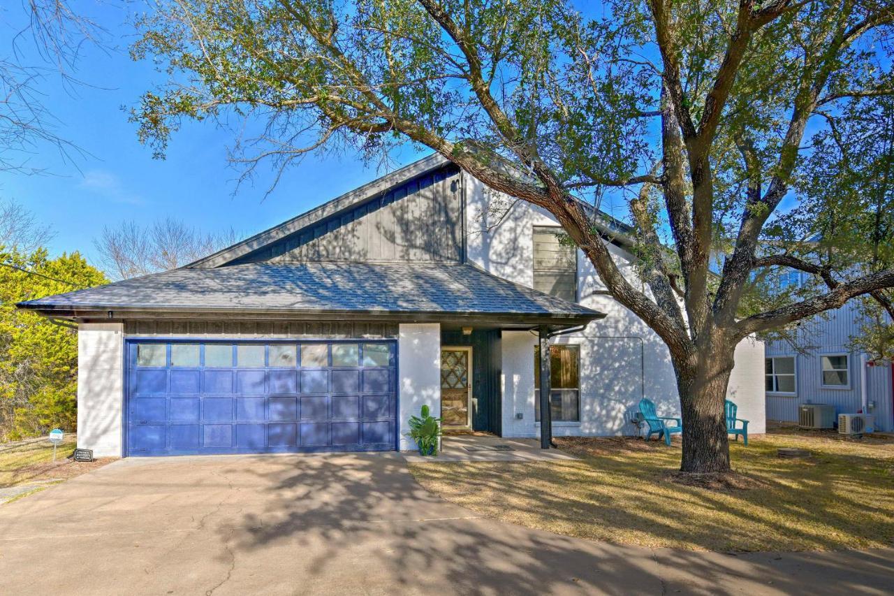 Chic Lakefront Granbury Getaway With Private Dock! Eksteriør billede